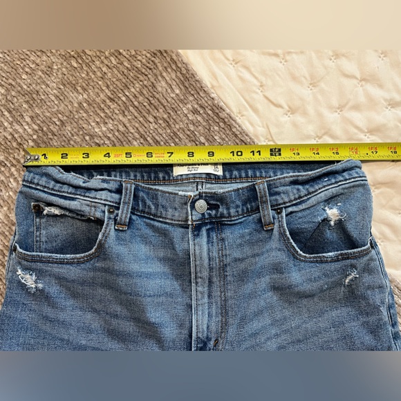 Abercrombie & Fitch The Skinny High Rise - 14/32 - EUC! - Picture 7 of 7